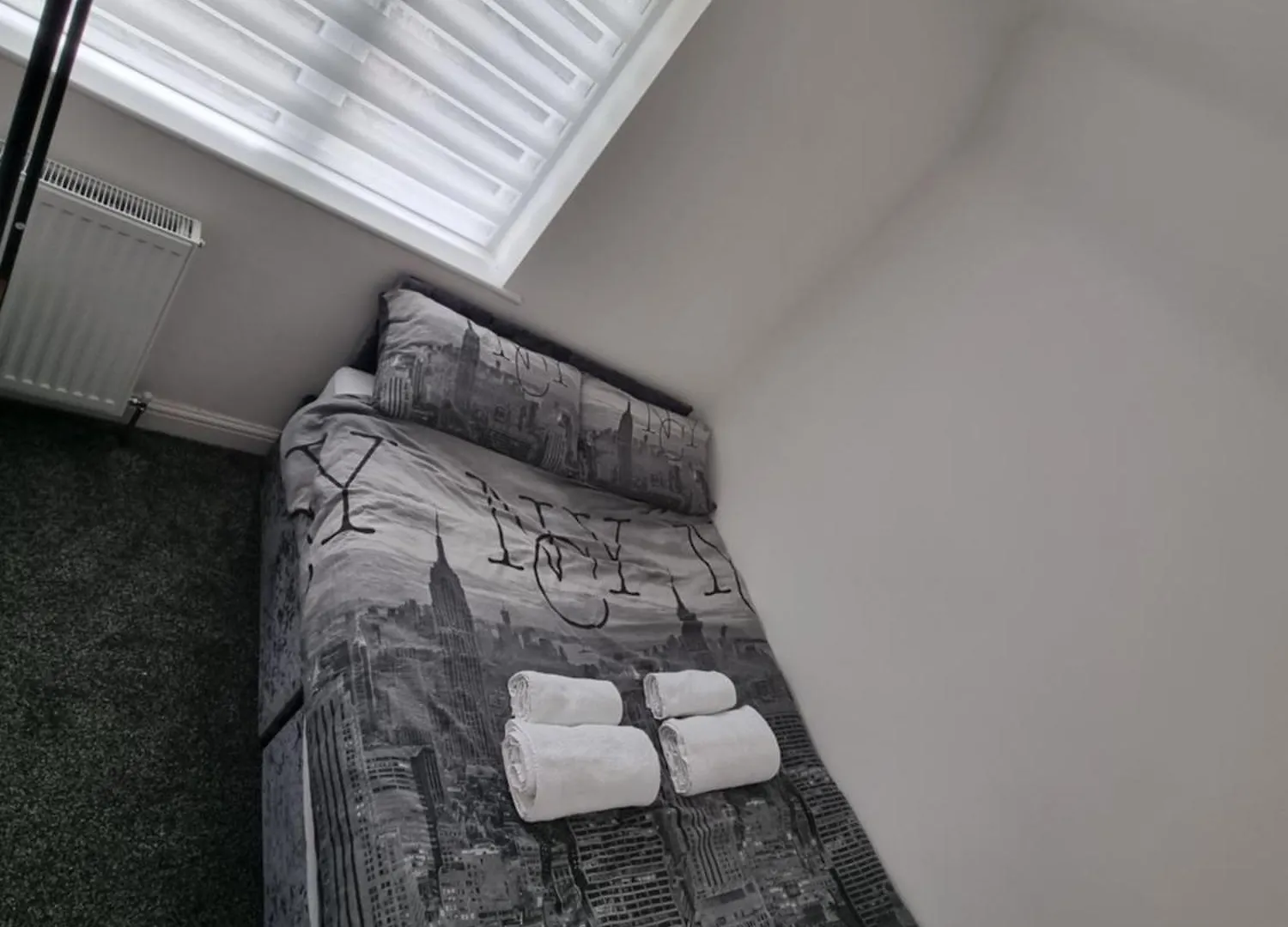 Dulverton House - 3 Bed House /Sleeps 6+ Driveway+Close To M1 Nottingham Holiday home